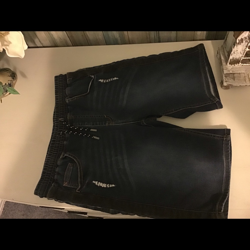 Boys Shorts size 14-16 Husky